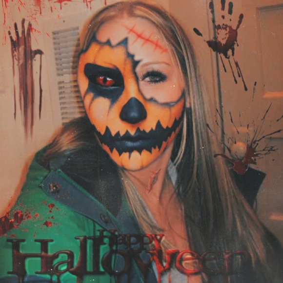 Meet your Posher, Marissa - Picture 1 of 2